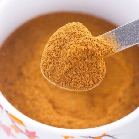 spoonful of apple pie spice