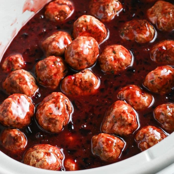 smuckers grape jelly meatballs in a crockpot